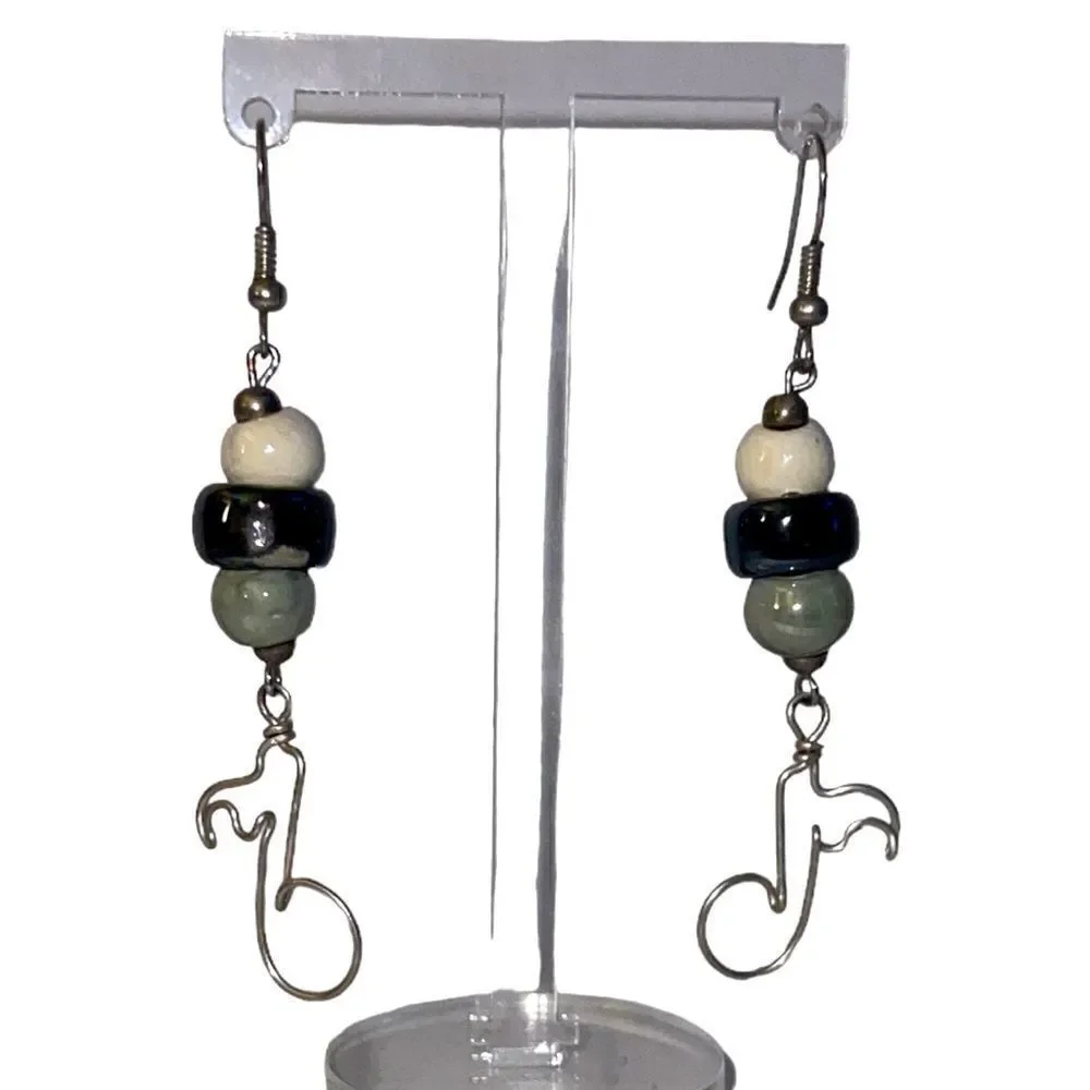 Super cute music note earrings